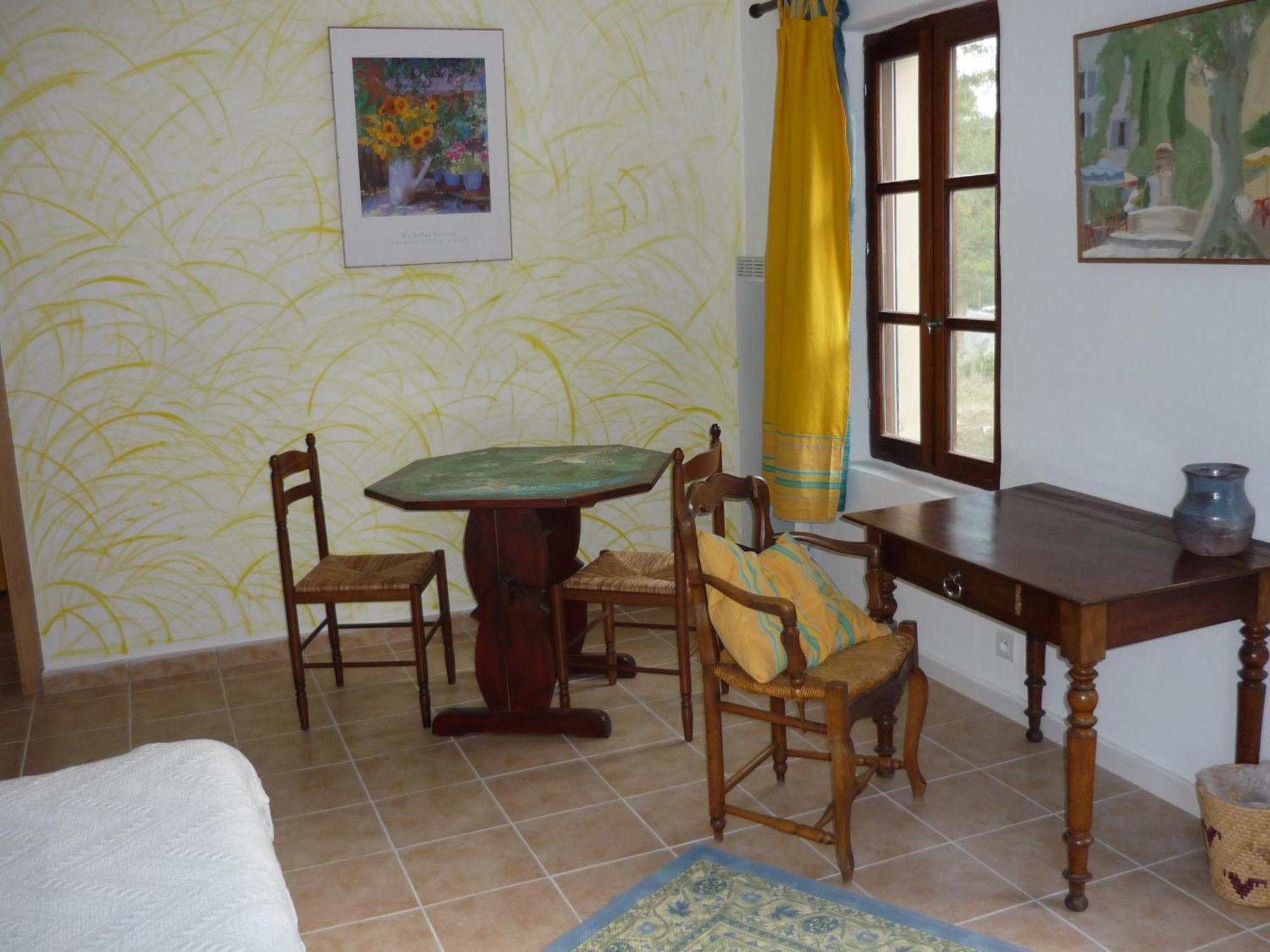 Le Val Leron Bed & Breakfast Valaurie Bagian luar foto