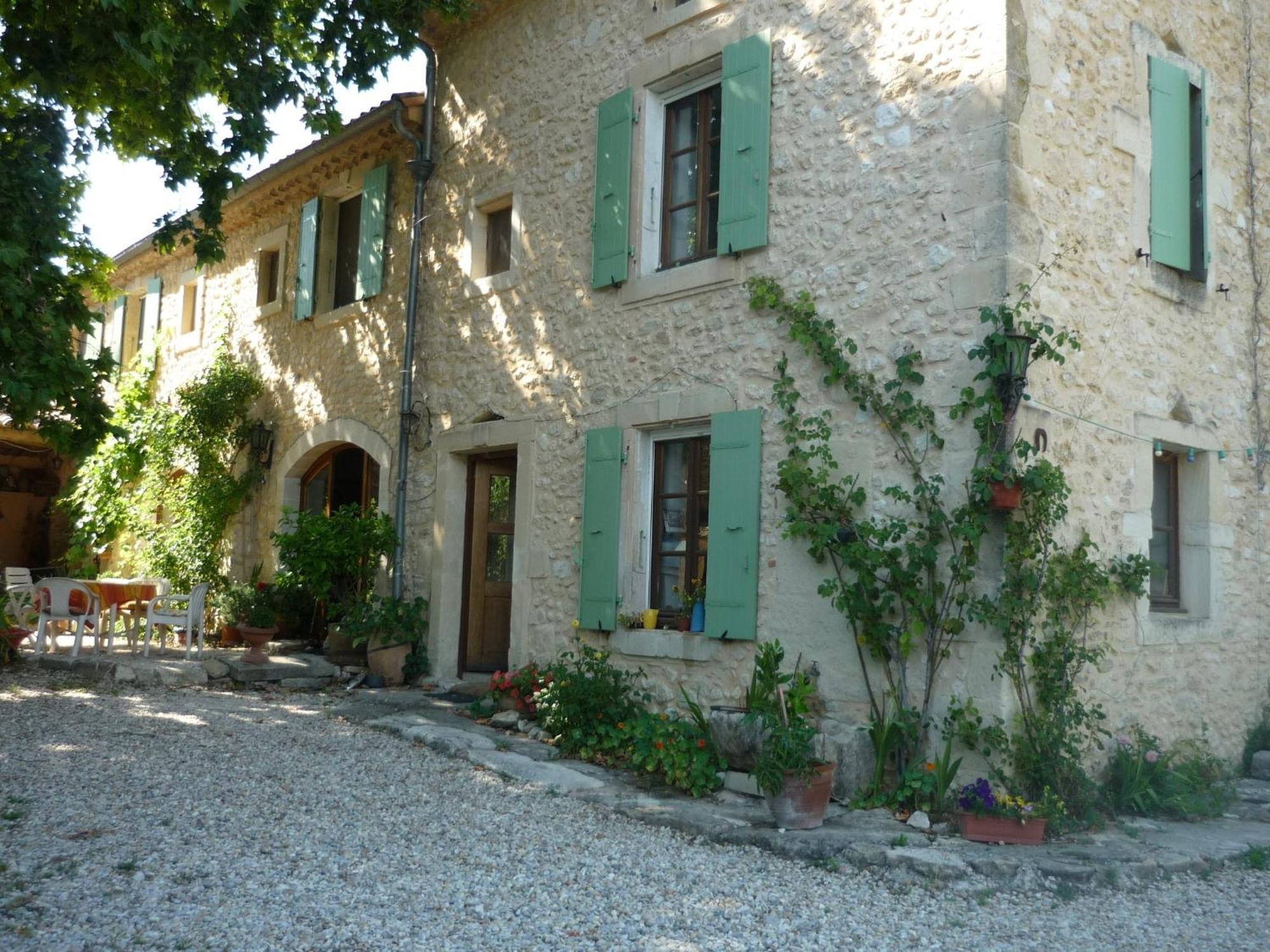 Le Val Leron Bed & Breakfast Valaurie Bagian luar foto