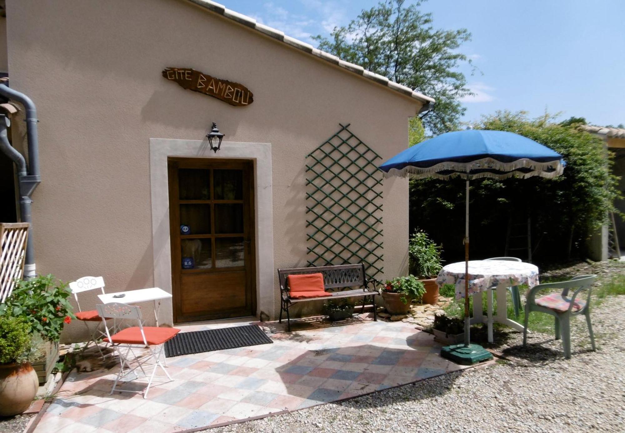 Le Val Leron Bed & Breakfast Valaurie Ruang foto