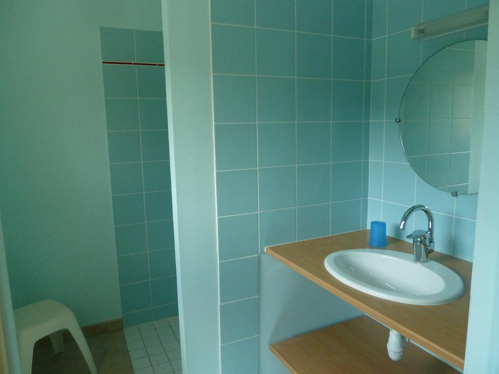 Le Val Leron Bed & Breakfast Valaurie Bagian luar foto
