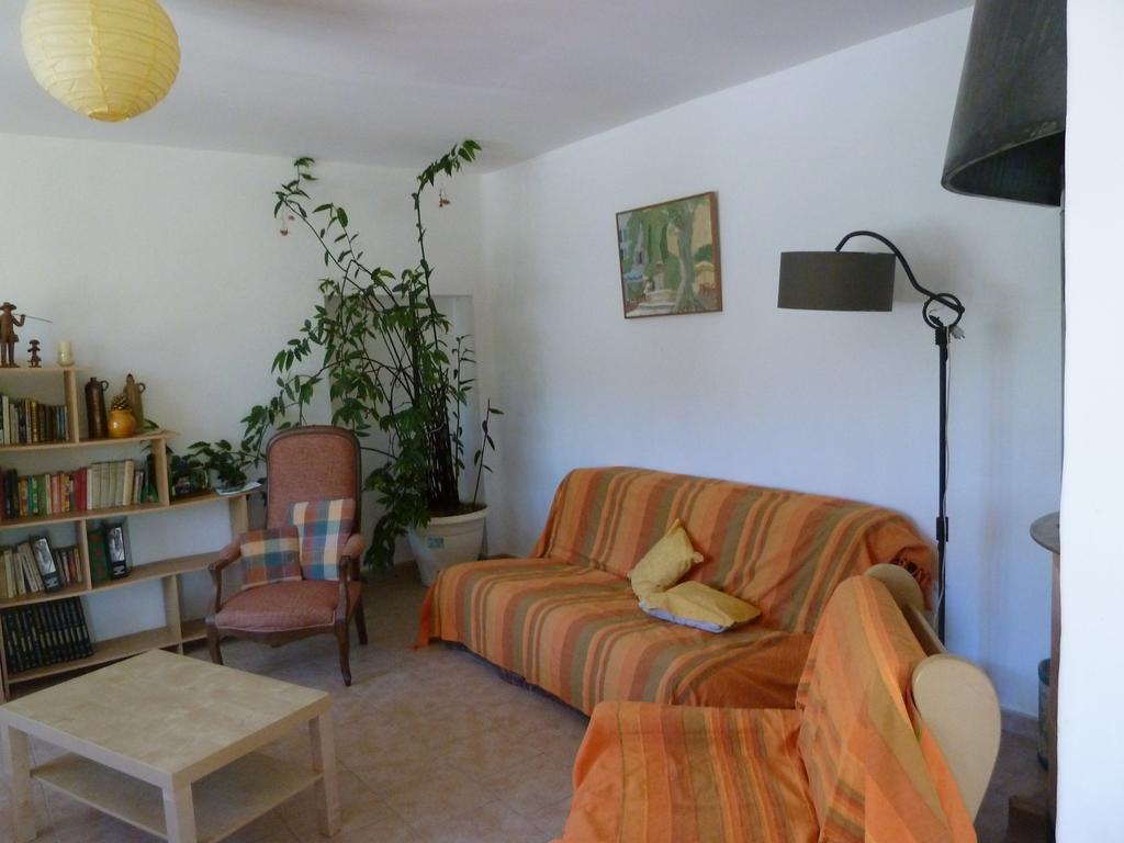Le Val Leron Bed & Breakfast Valaurie Bagian luar foto