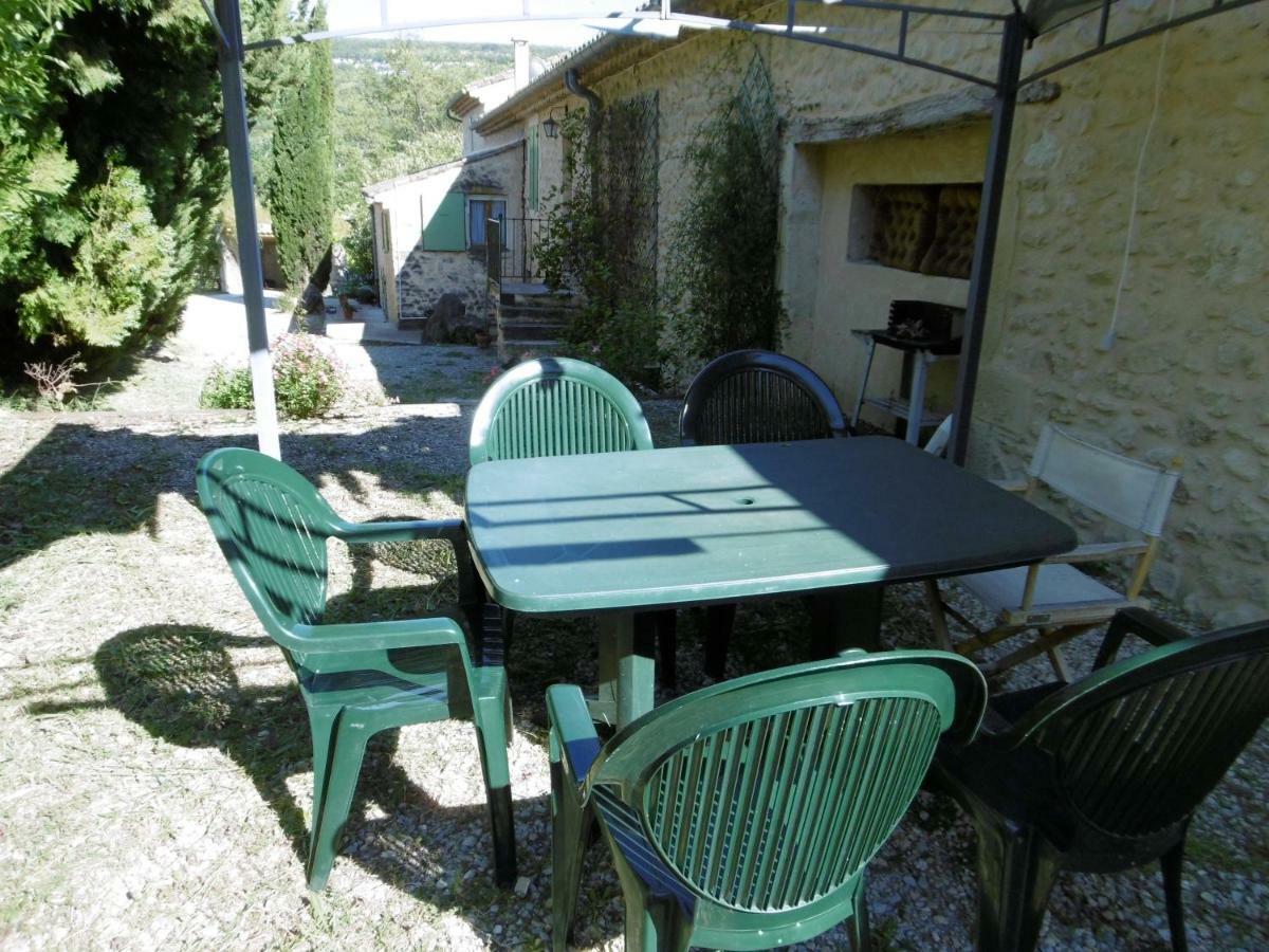 Le Val Leron Bed & Breakfast Valaurie Bagian luar foto