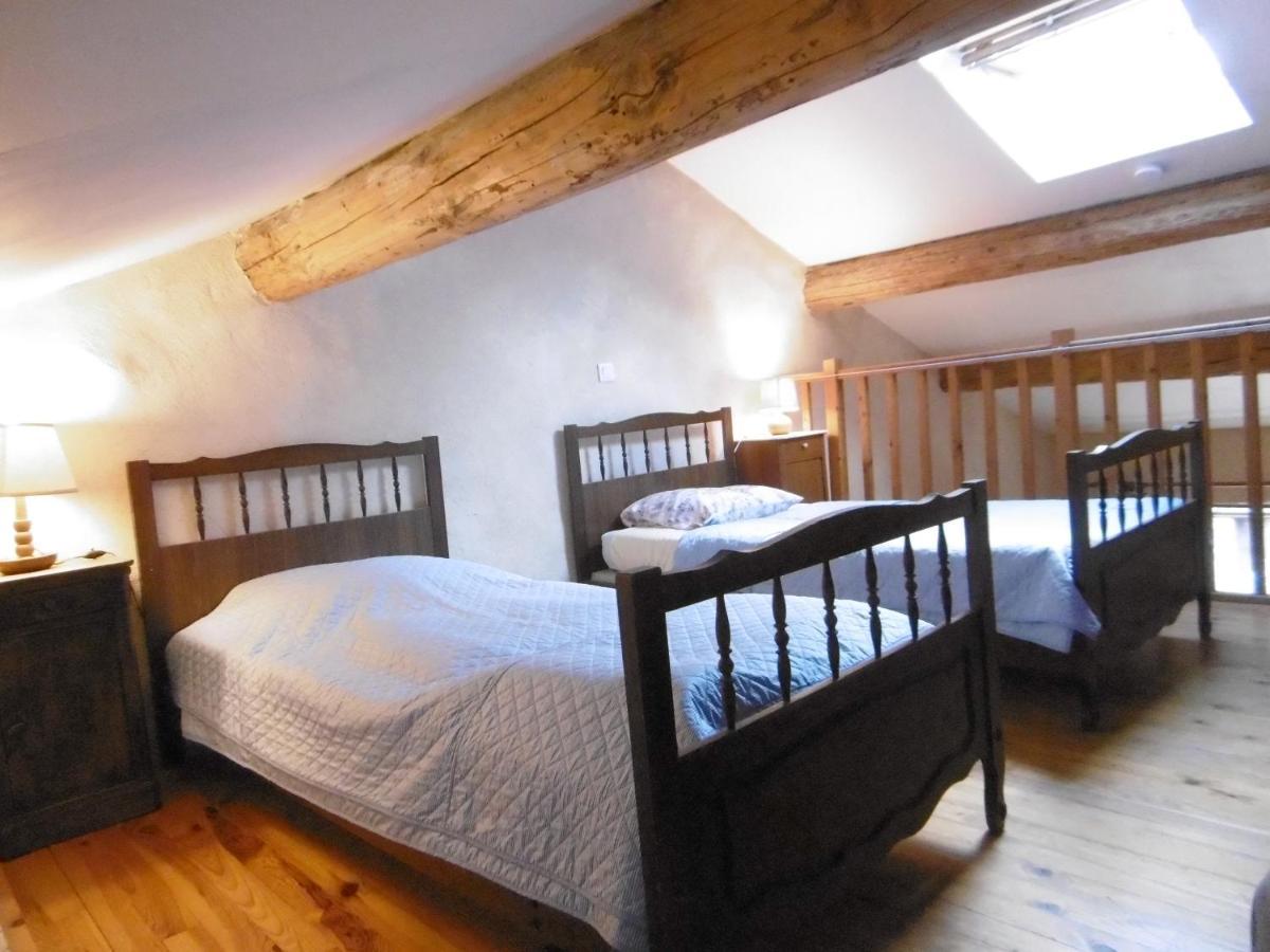 Le Val Leron Bed & Breakfast Valaurie Bagian luar foto