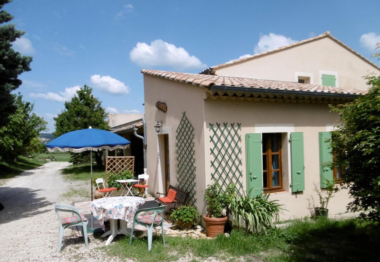 Le Val Leron Bed & Breakfast Valaurie Bagian luar foto